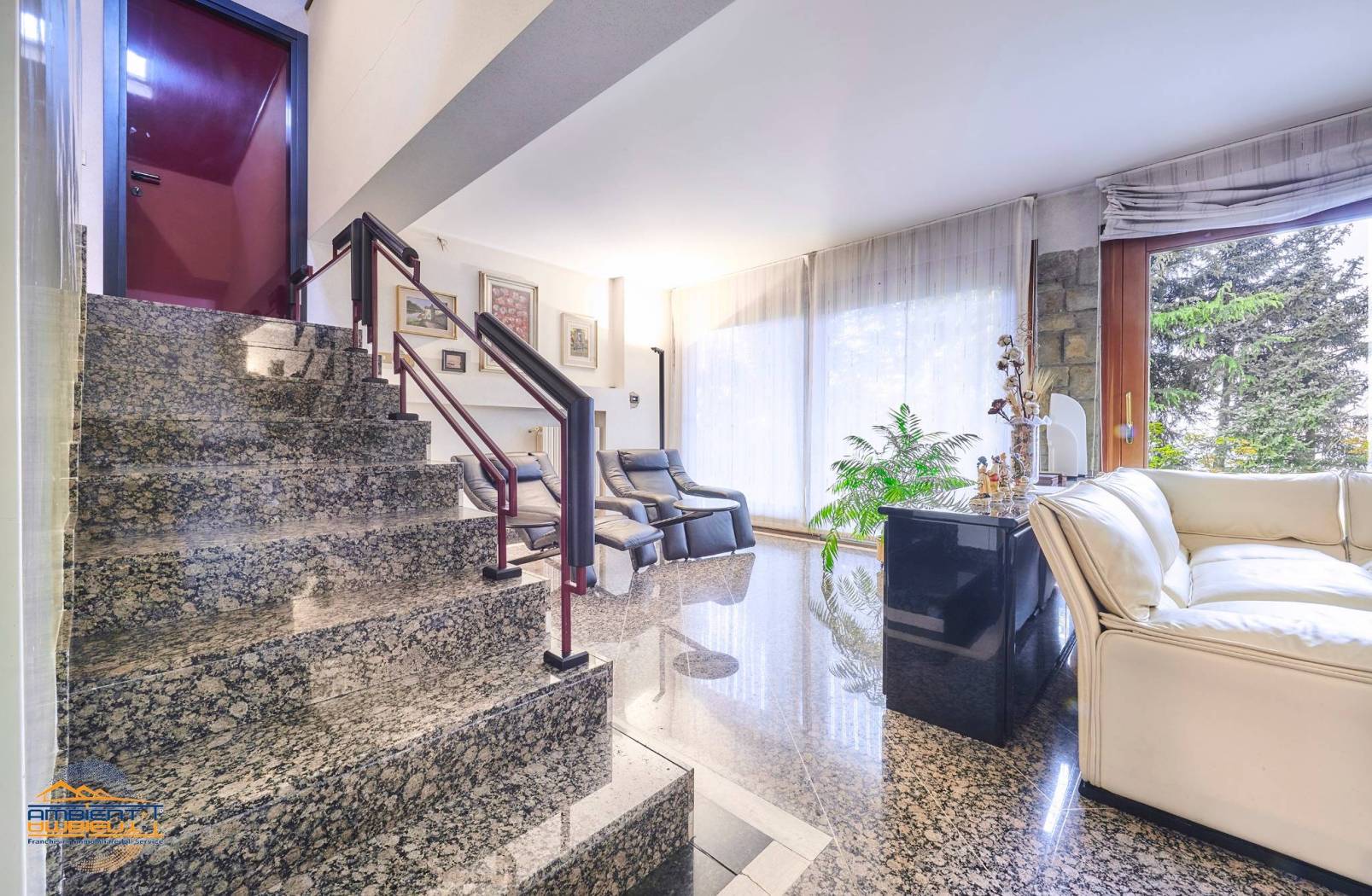 Salone