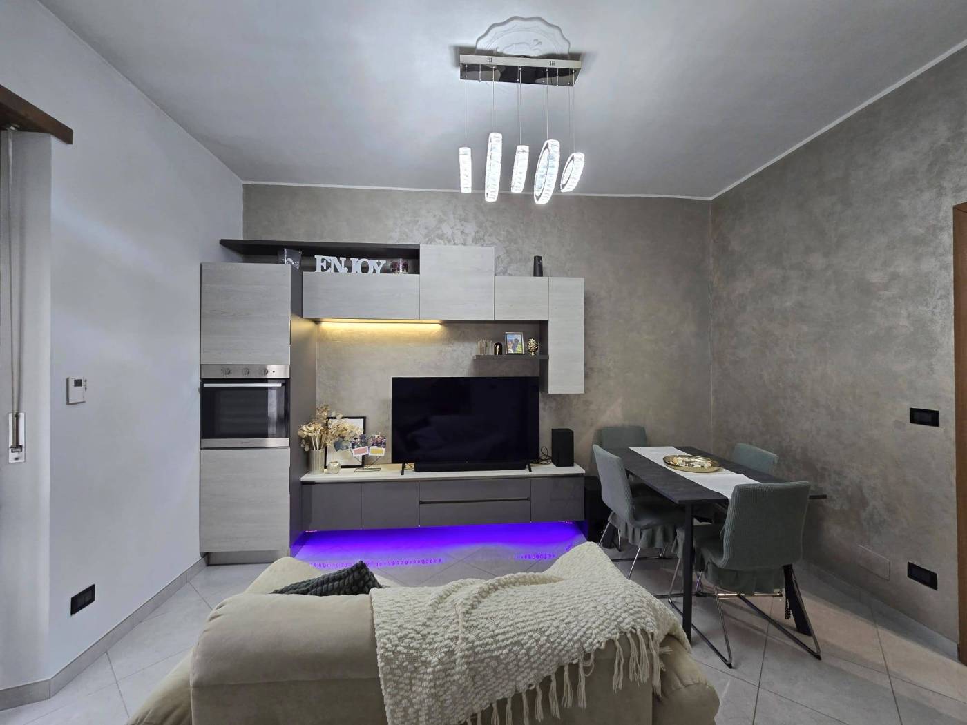 Salone