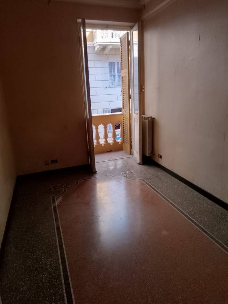 Stanza non arredata