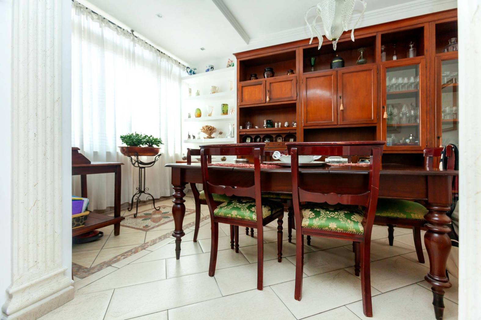 Salone