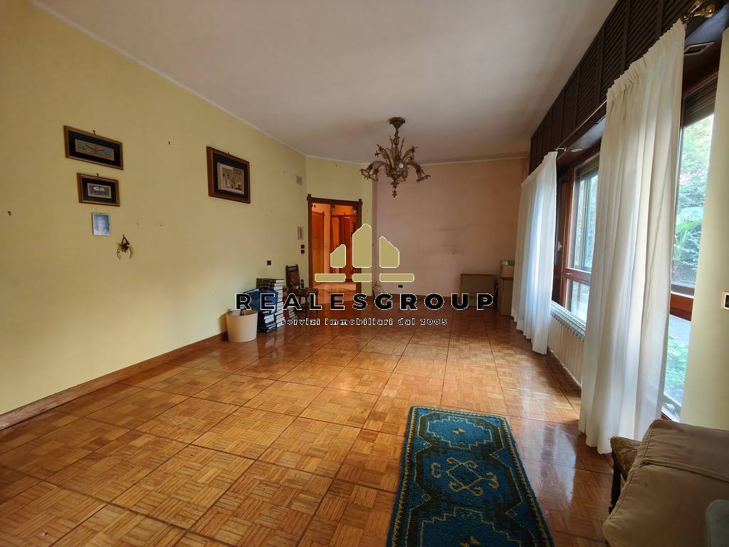 Salone