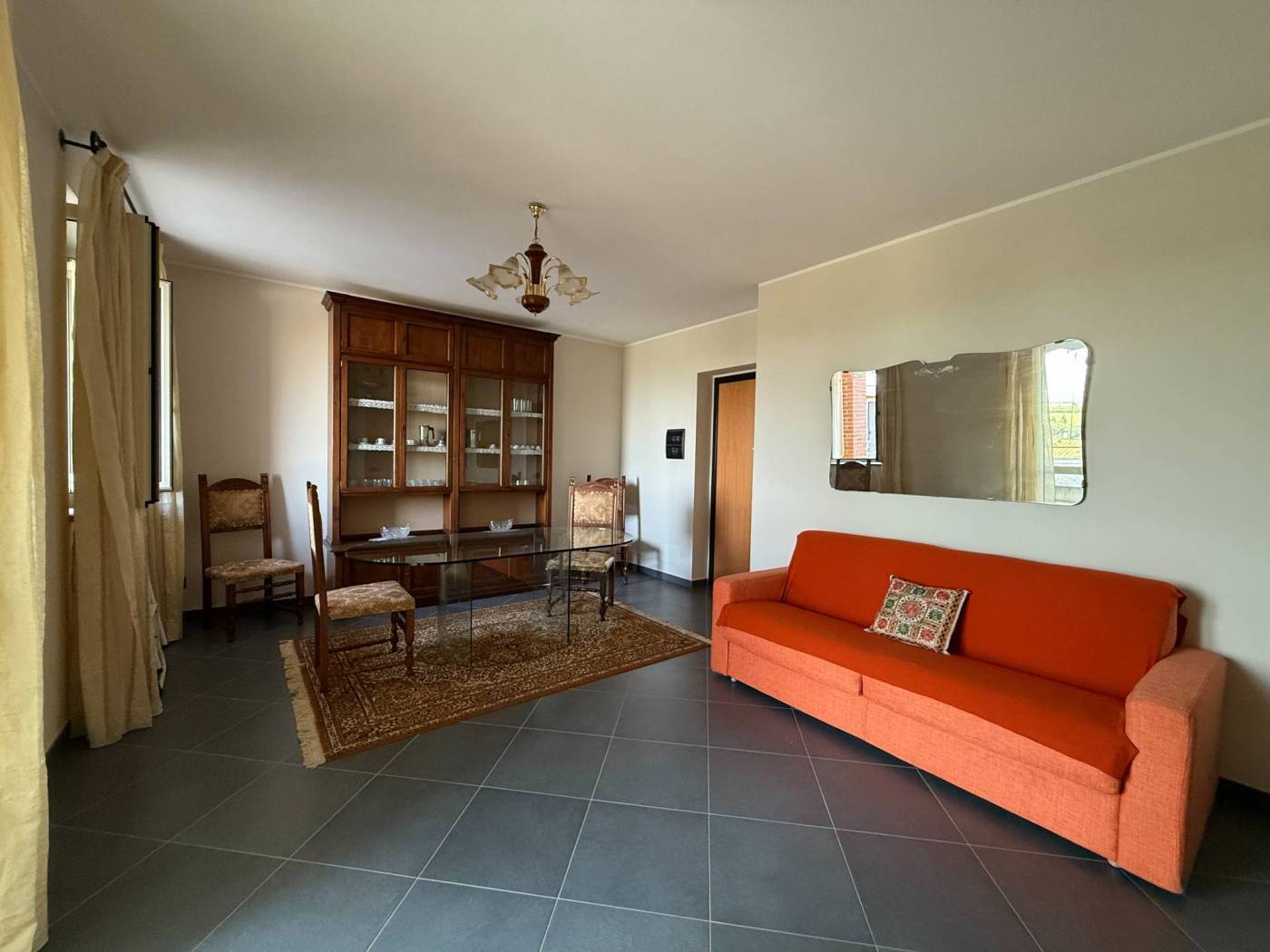 Salone Salone