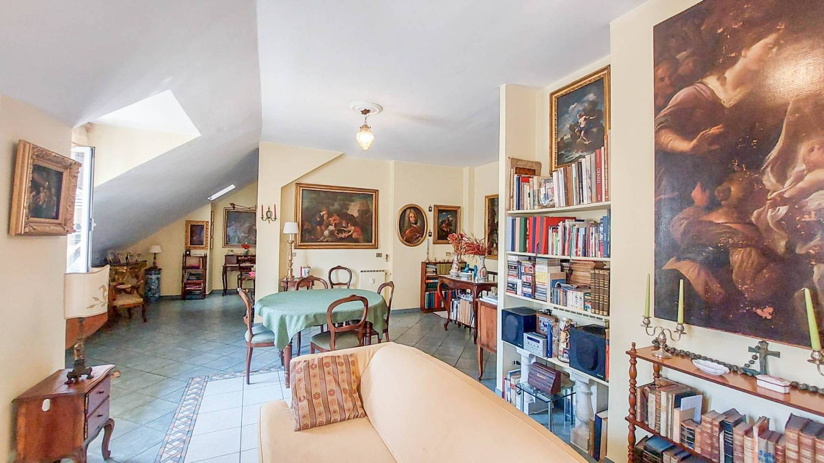 Salone