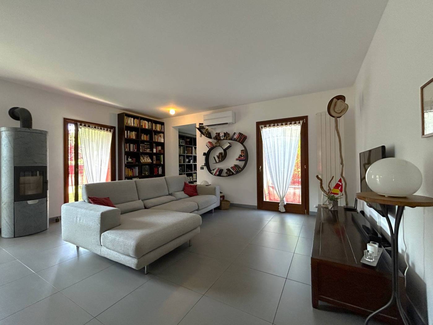 Salone