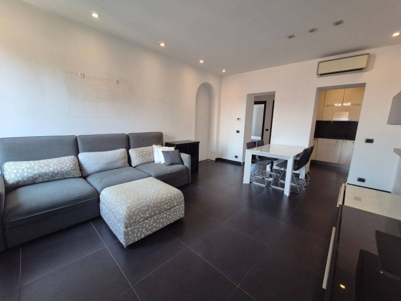 Salone