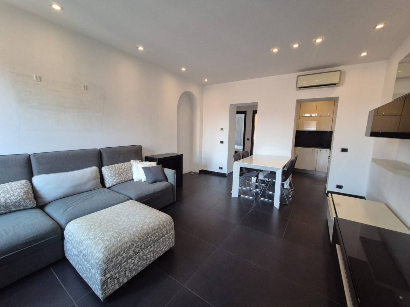 Salone