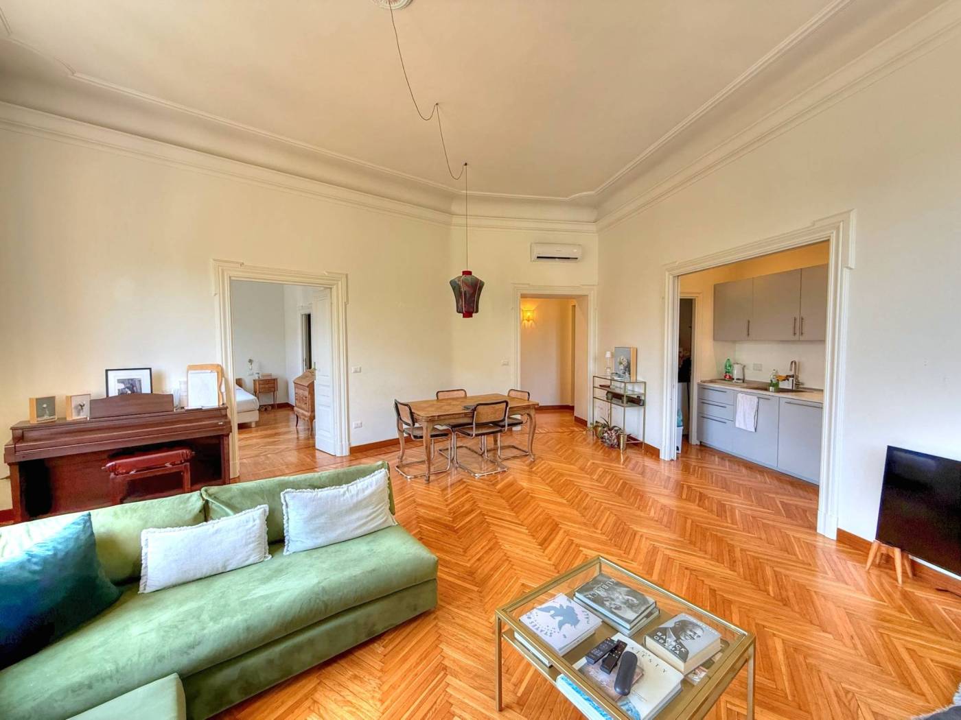 Salone