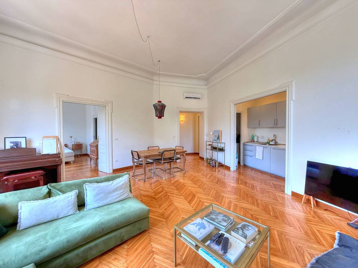 Salone