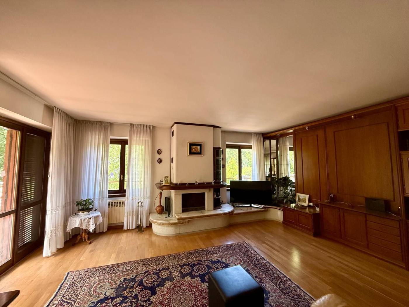 Salone