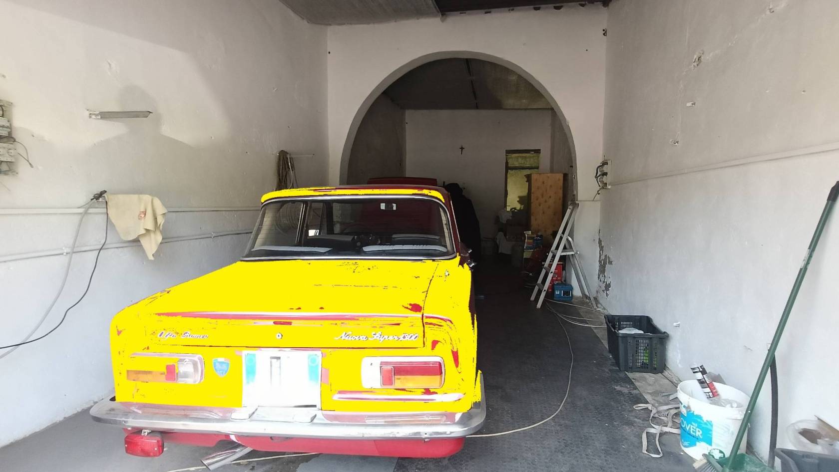 riferimento annuncio: B-60 PROPONIAMO IN VENDITA, AMPIO GARAGE CON CANTINA, PIANO TERRA, SUPERFICIE CATASTALE GARAGE: 47 metri quadrati, SUPERFICIE 