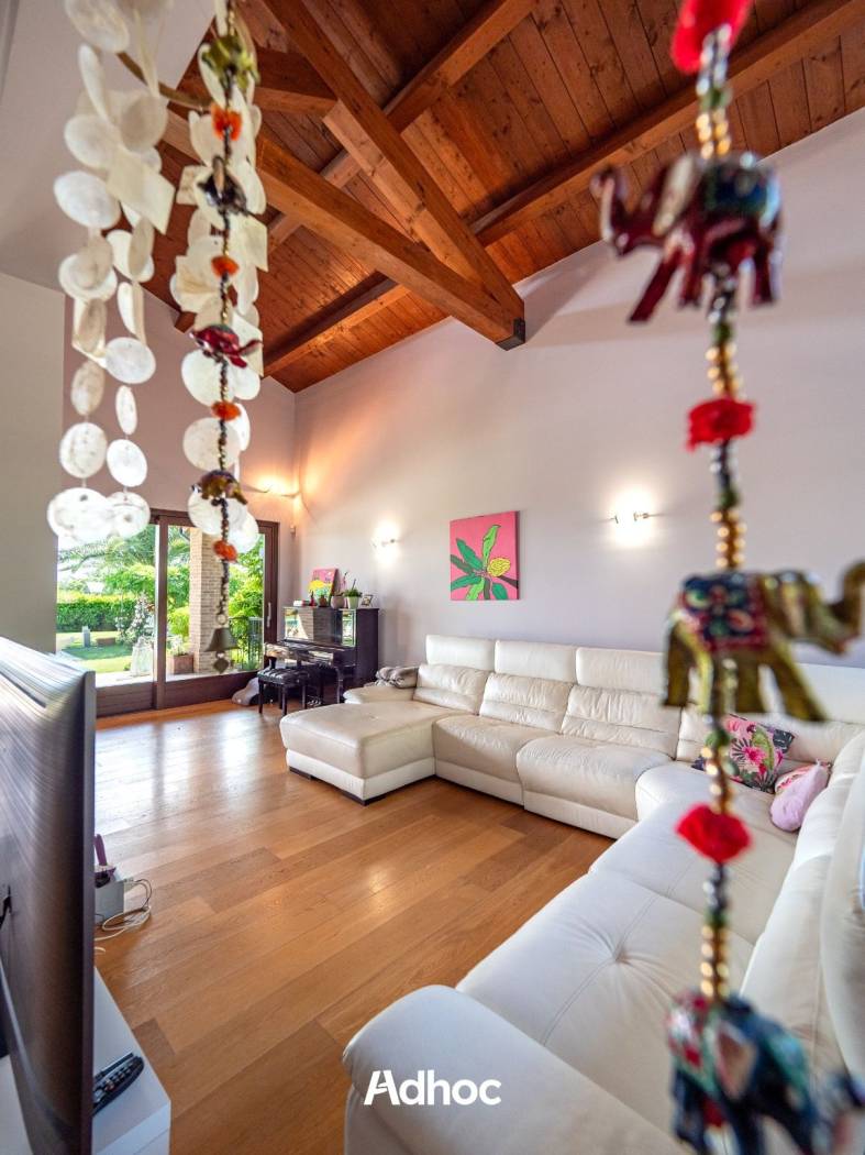 Salone