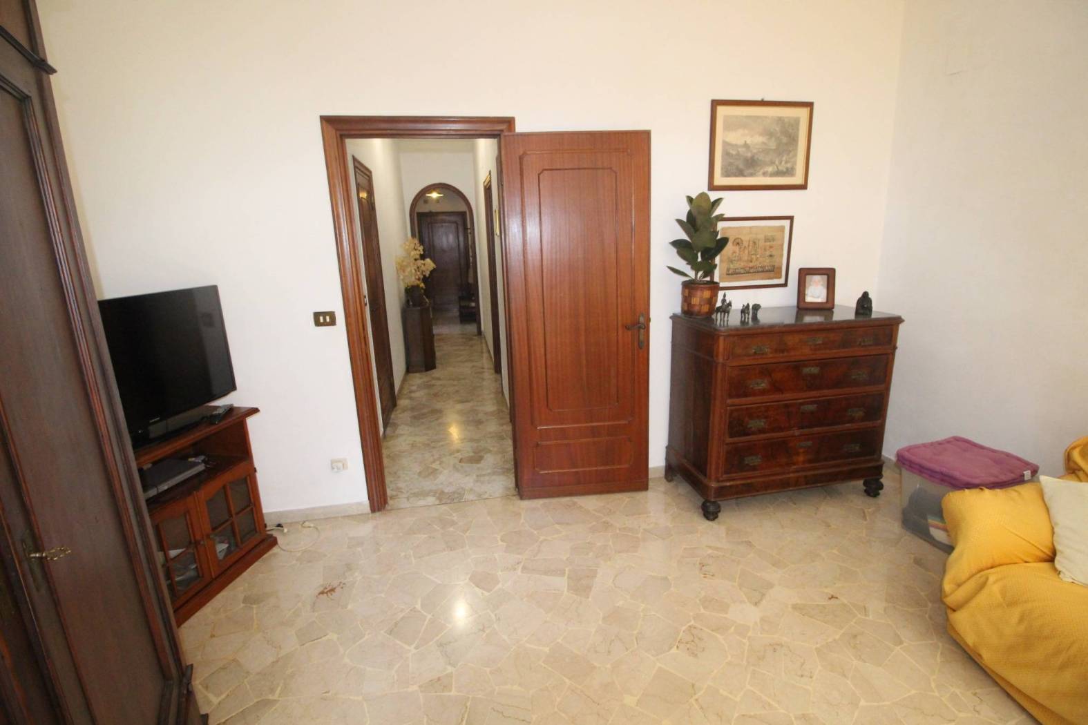 Salone