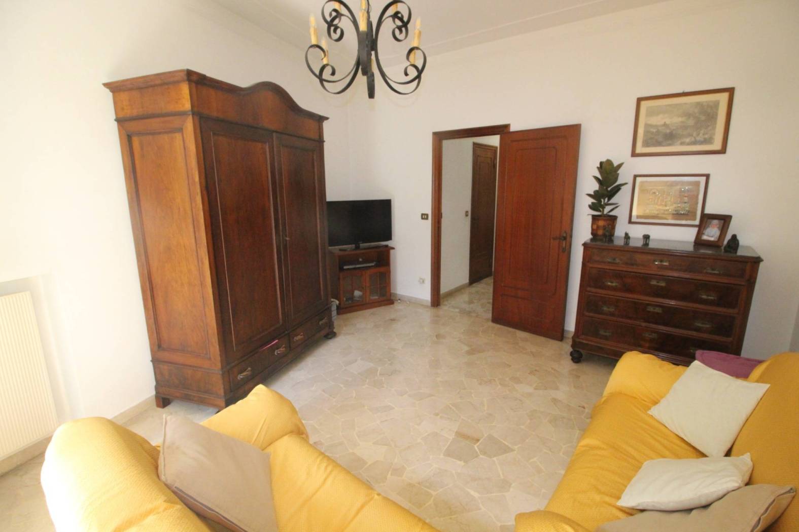 Salone