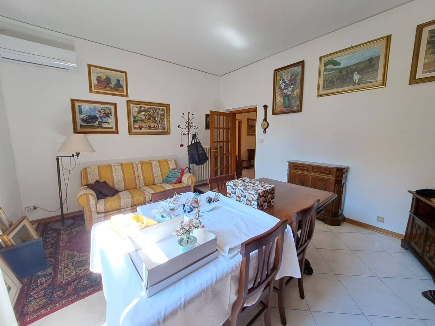 Salone
