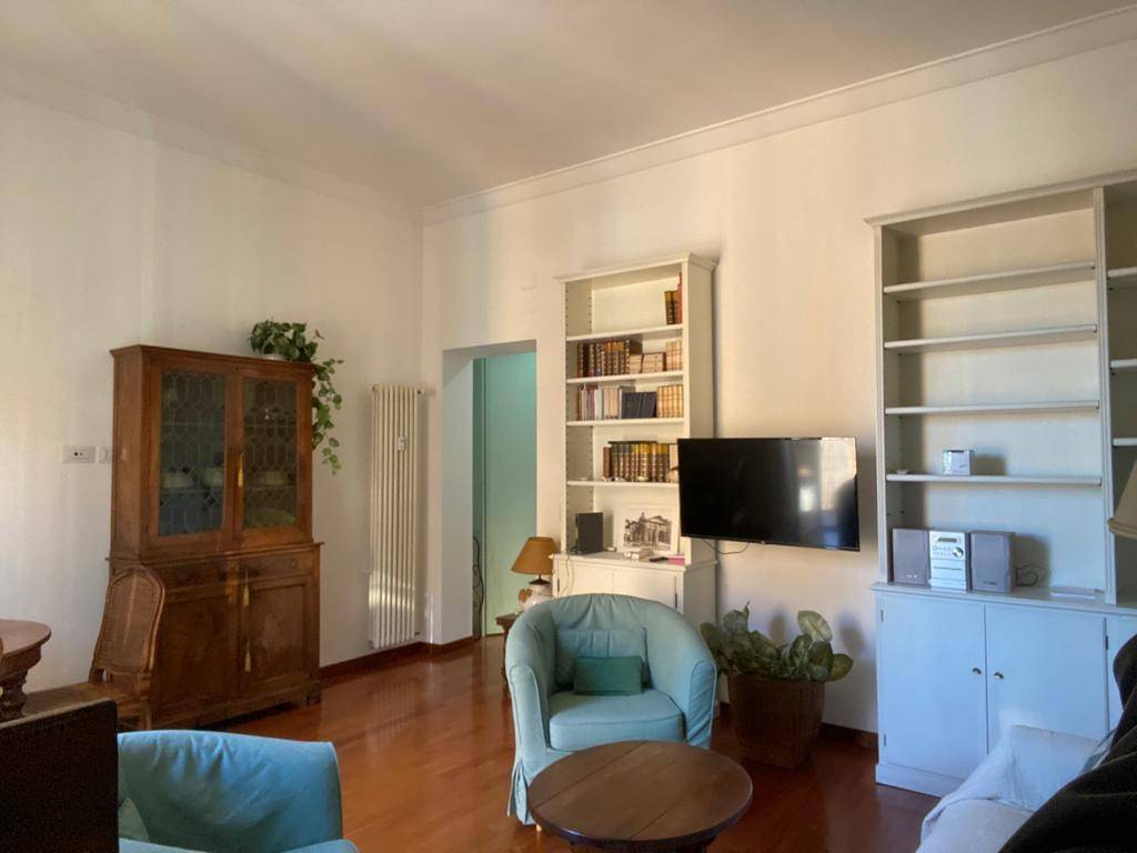 Salone