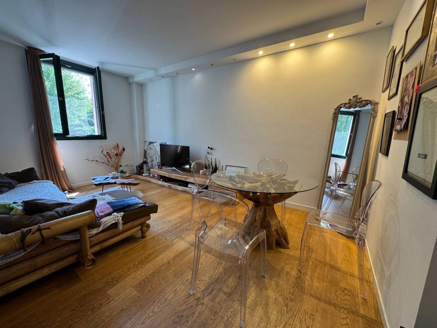 Salone