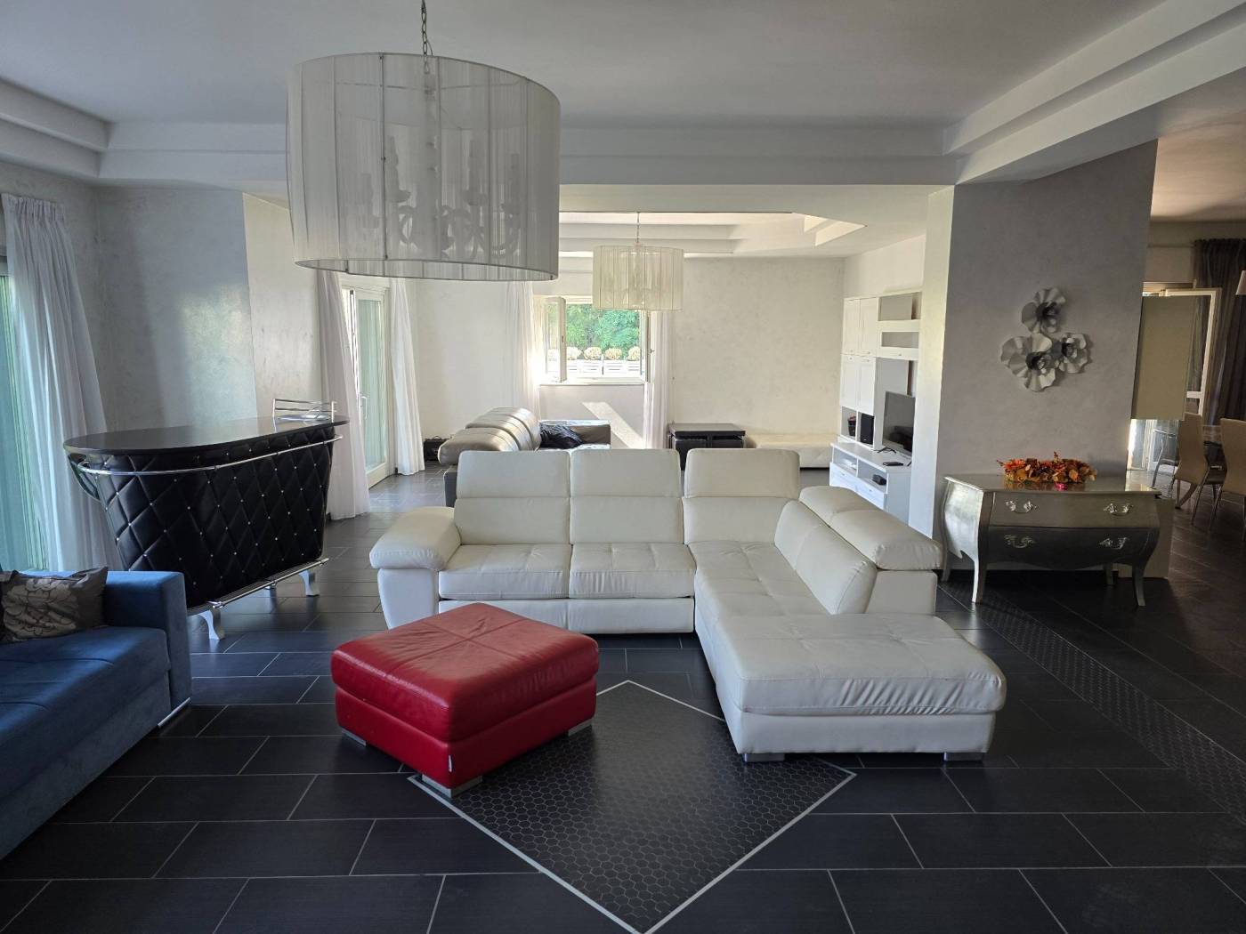 Salone