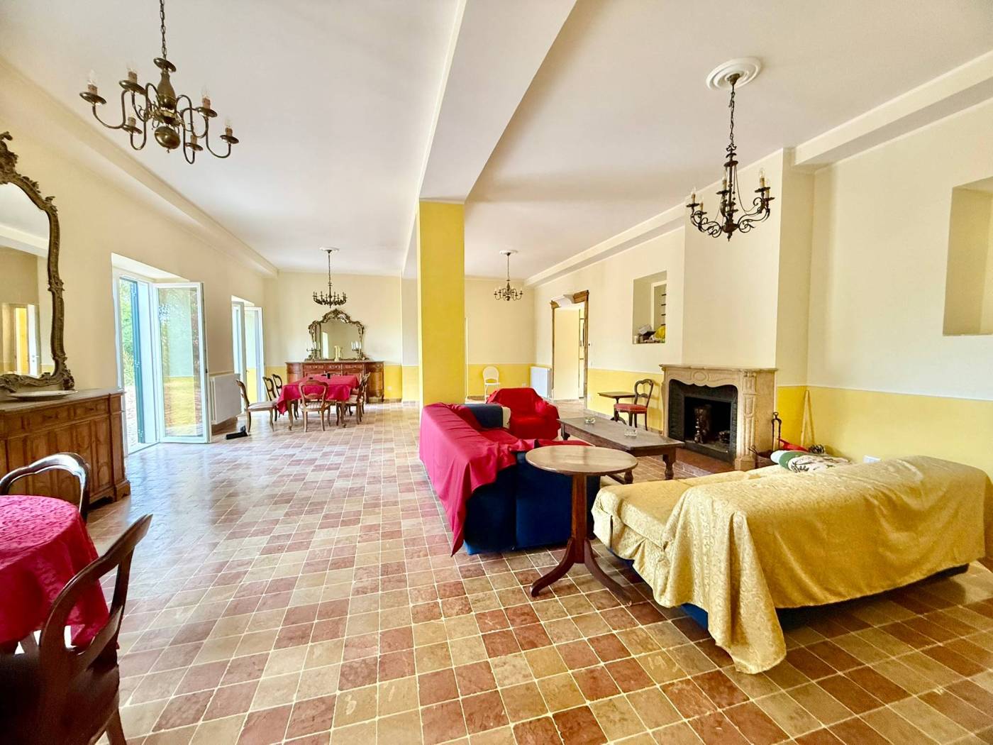 Salone