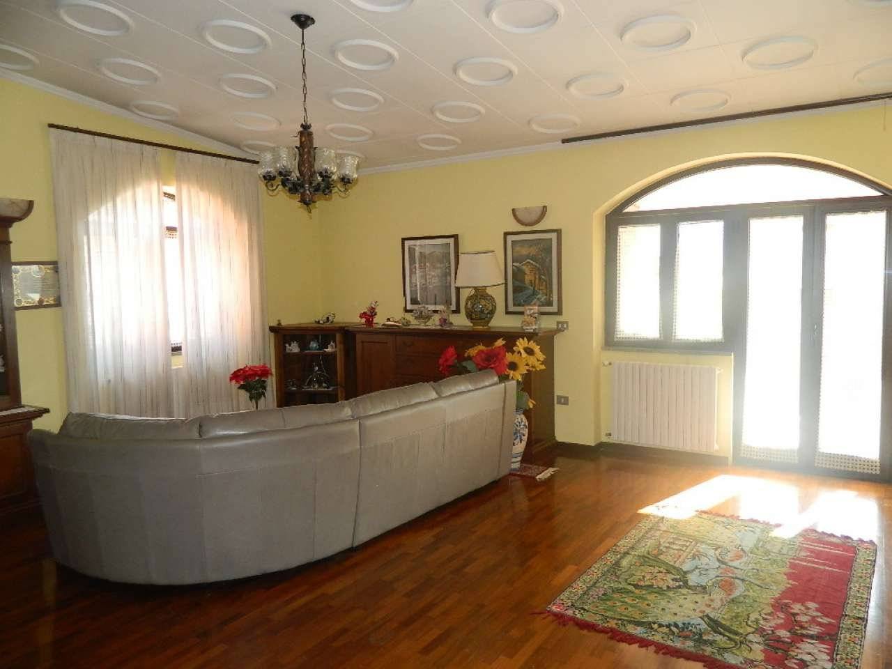 Salone