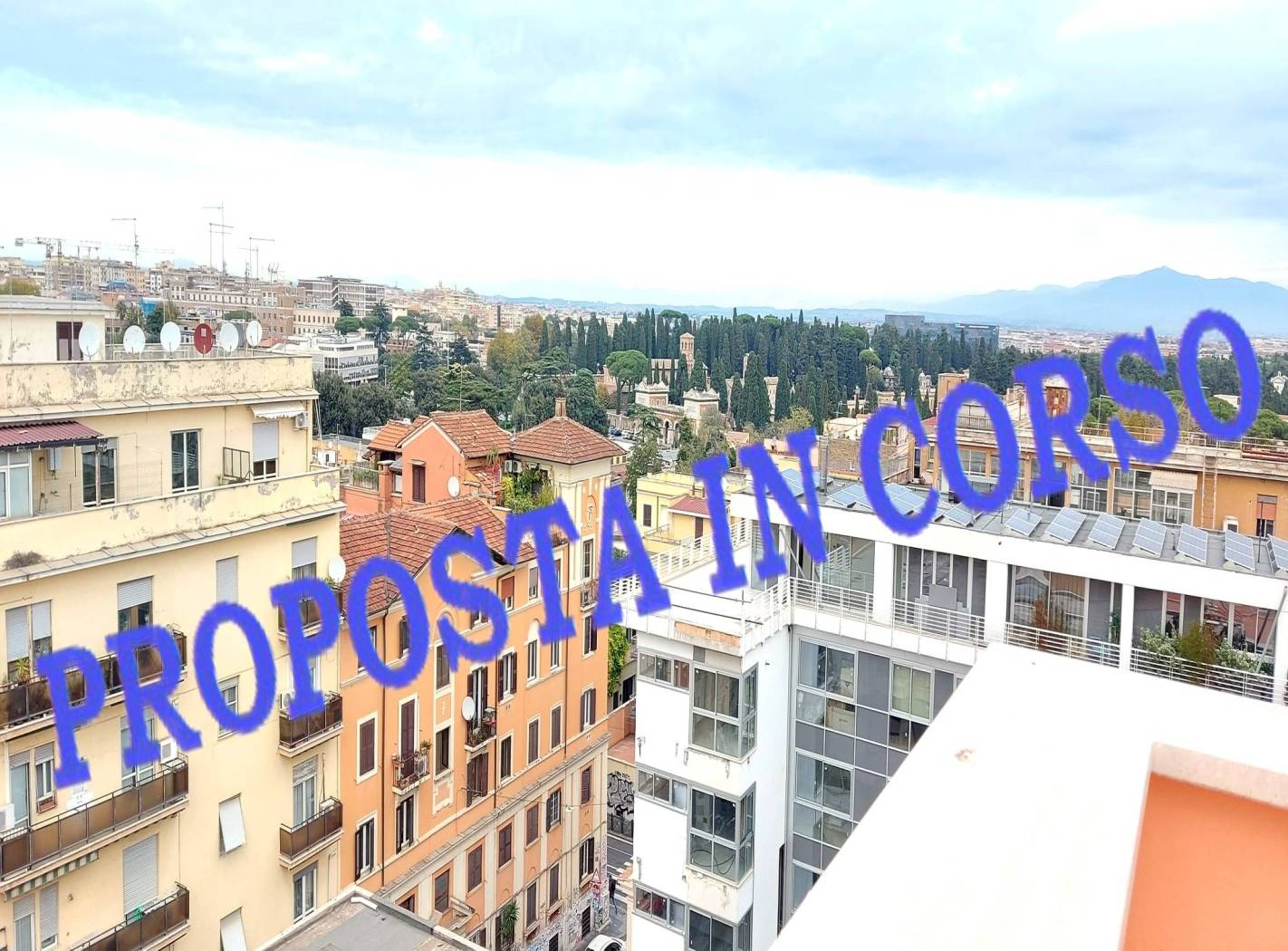 Nel cuore della città, nel quartiere San Lorenzo, in via dei Sabelli proponiamo la vendita di due spettacolari attici panoramici di nuova costruzione.