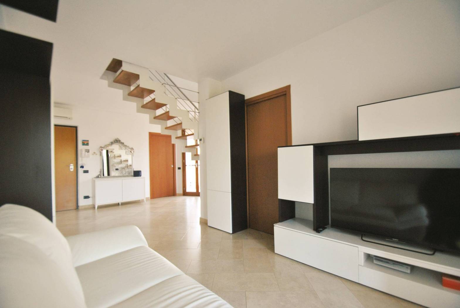 Salone