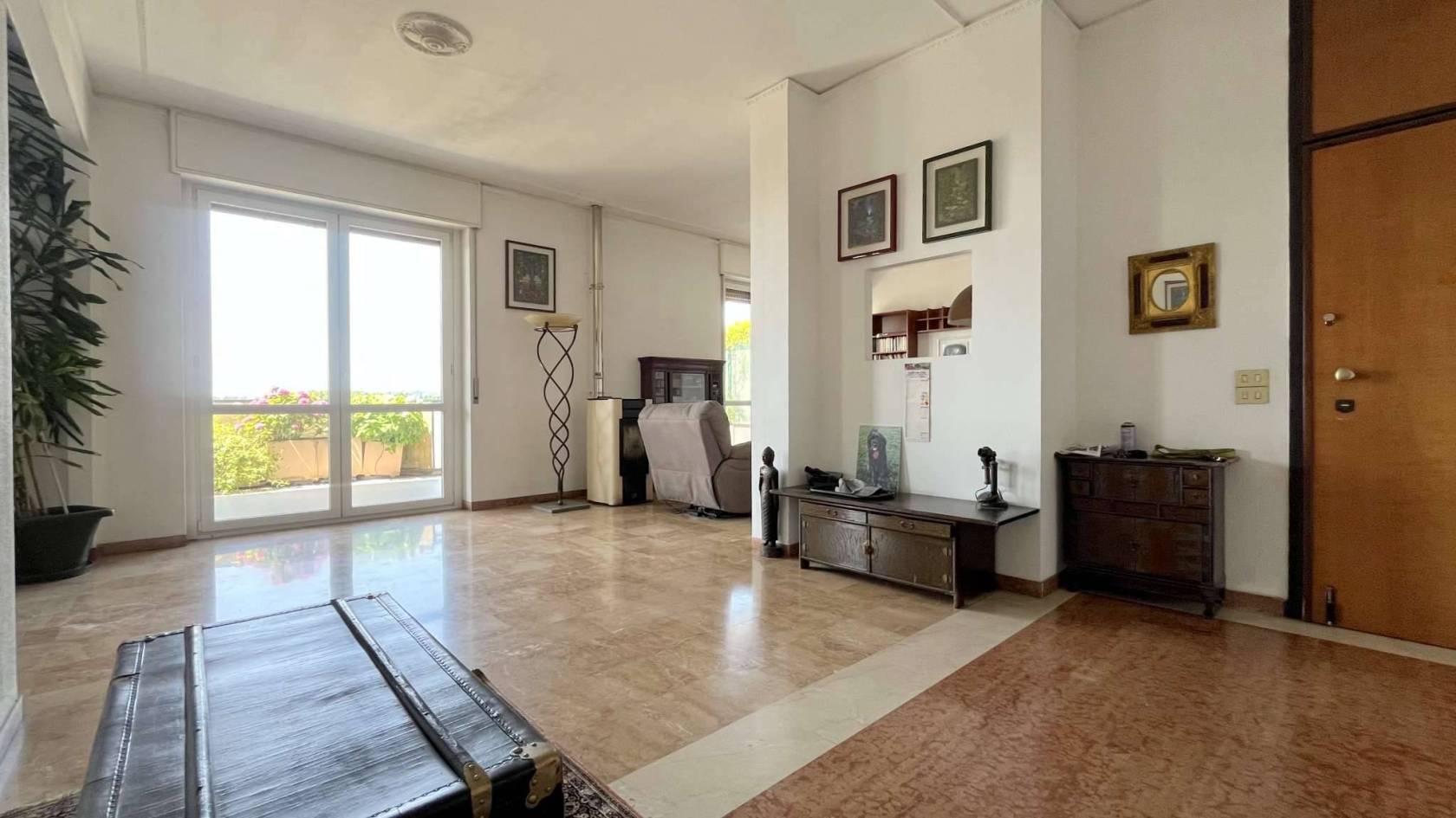 Salone