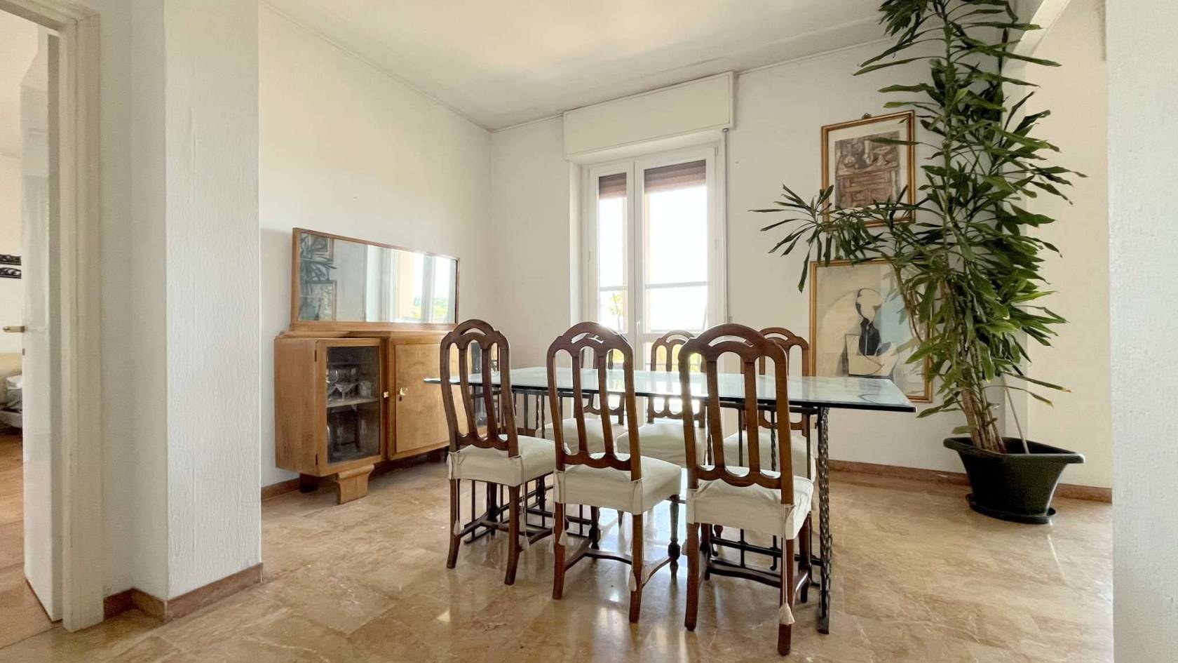 Salone