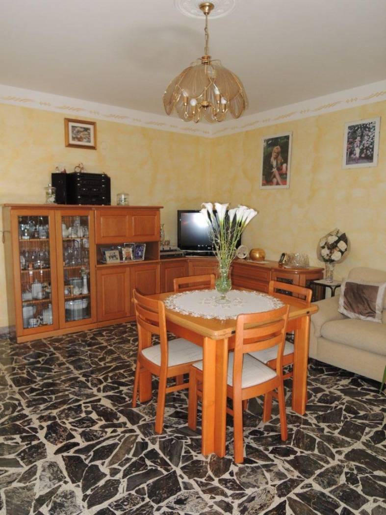 Salone