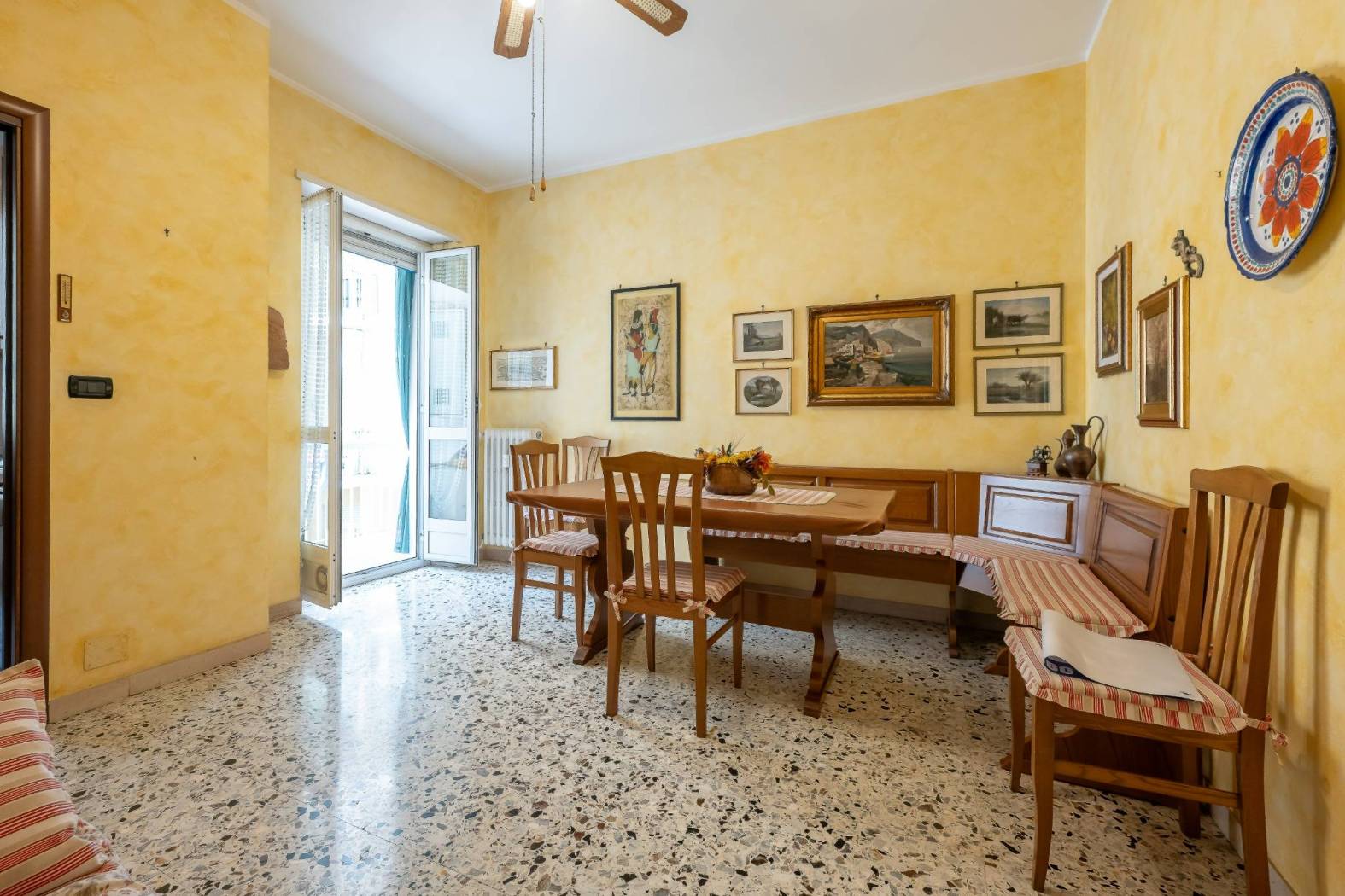 Salone