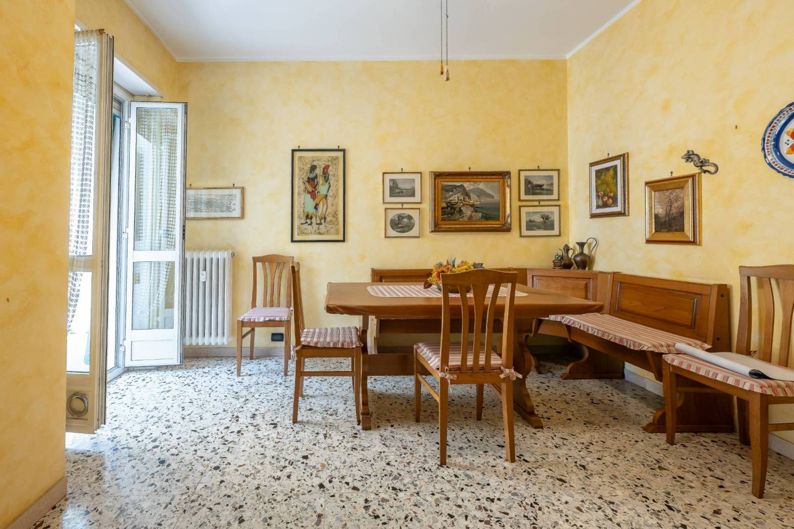 Salone