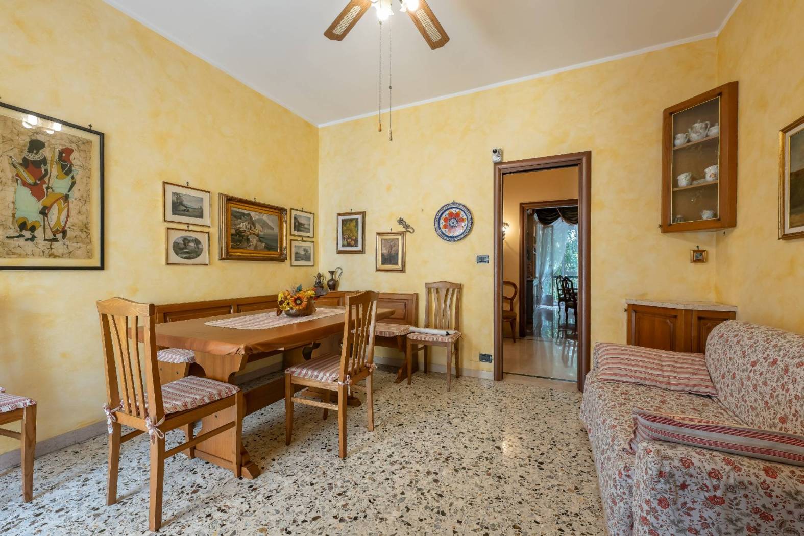 Salone