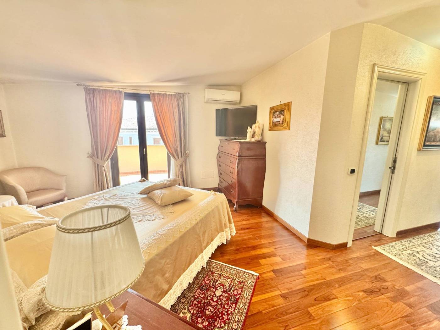 Salone