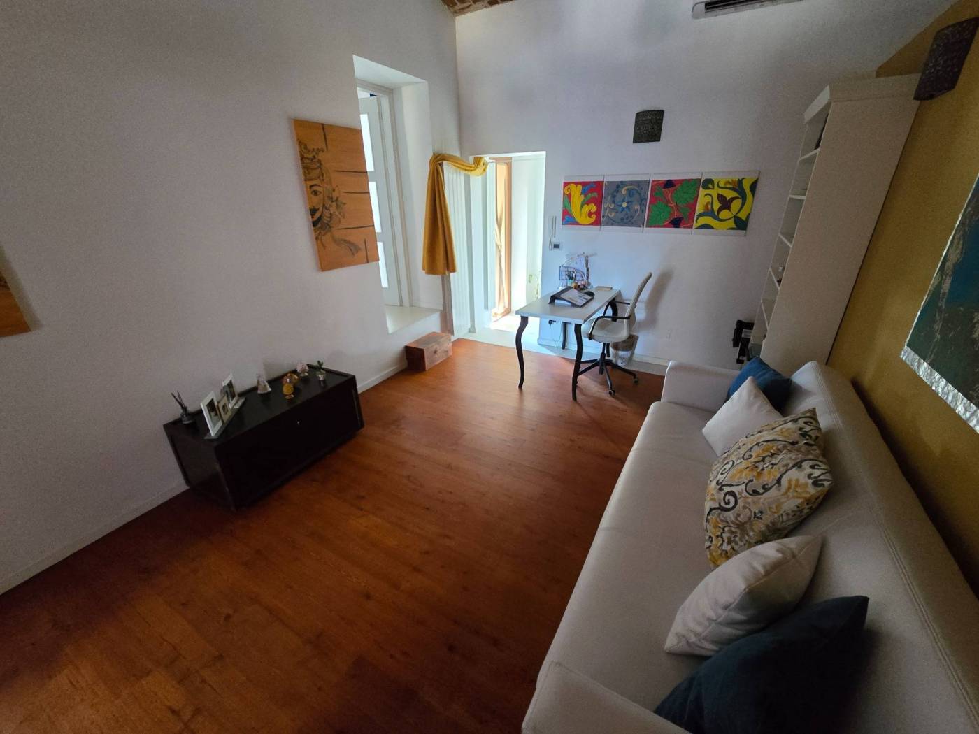 Salone
