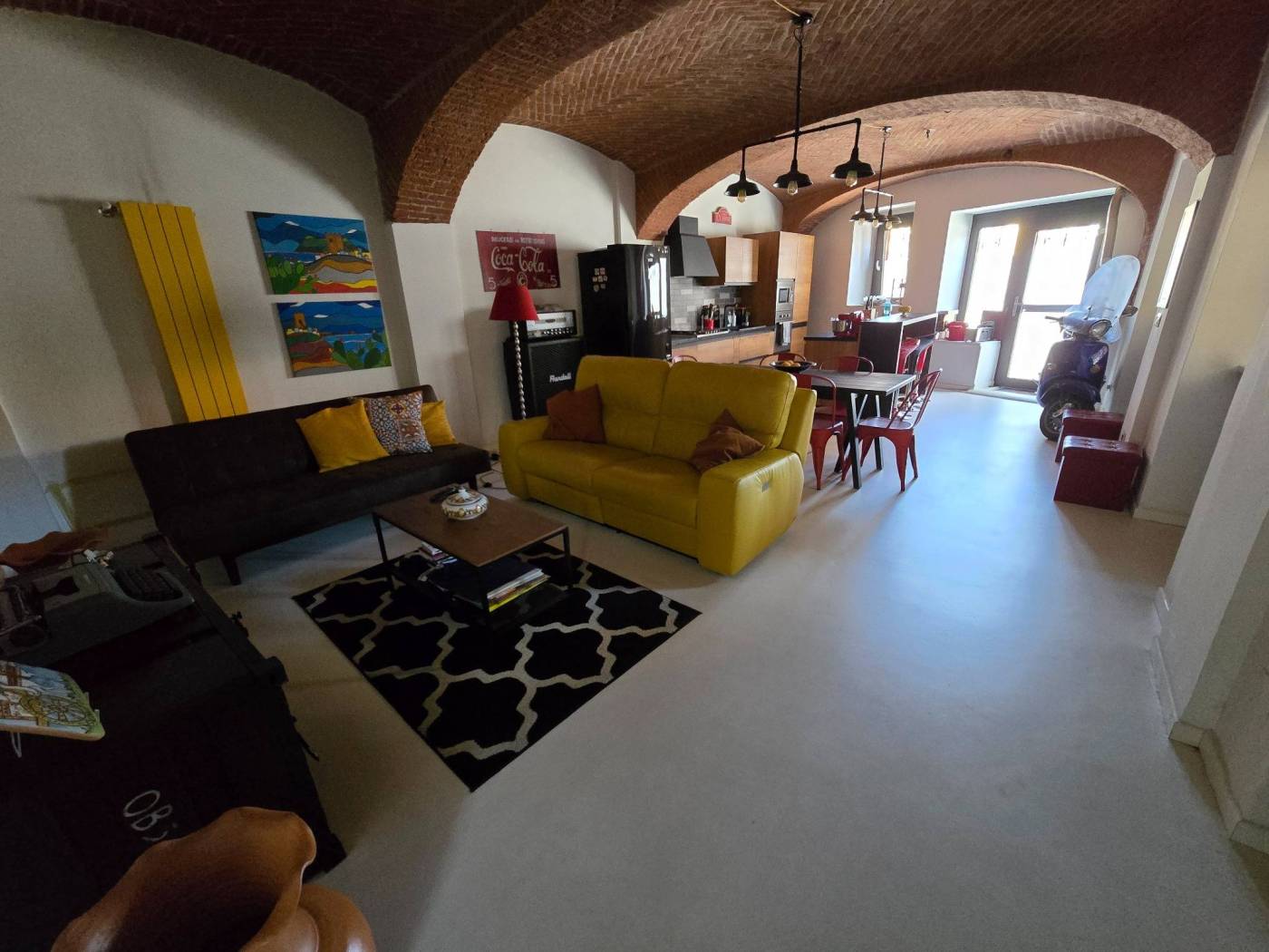 Salone