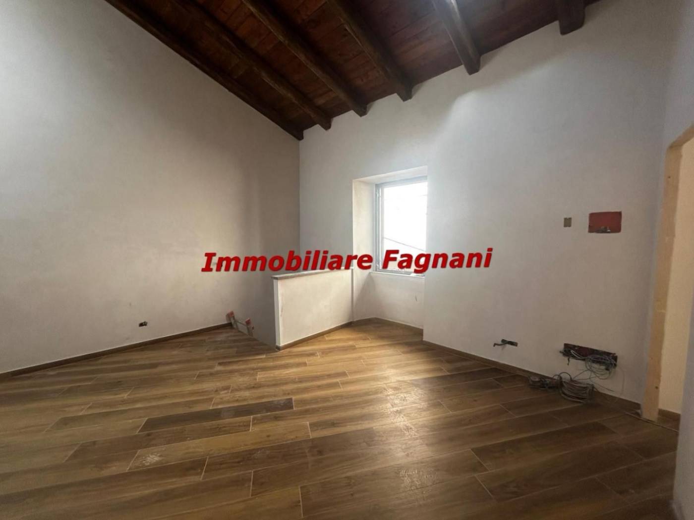 Stanza non arredata