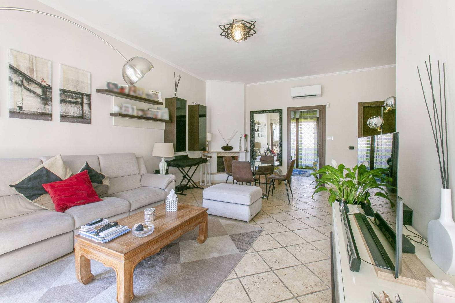 Salone