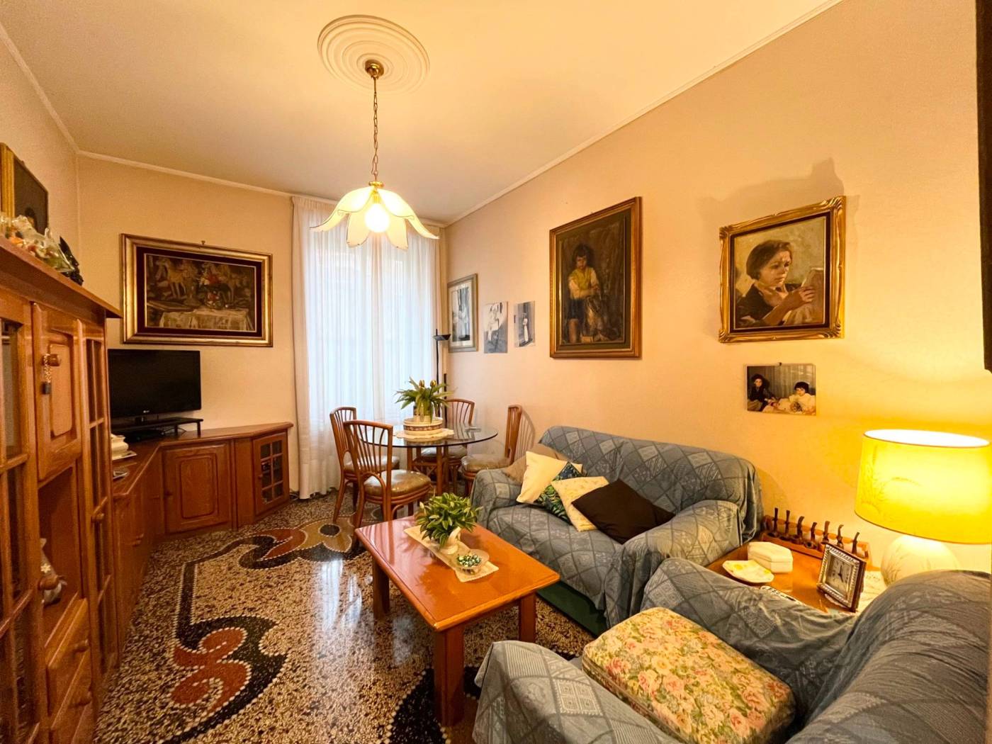 Salone