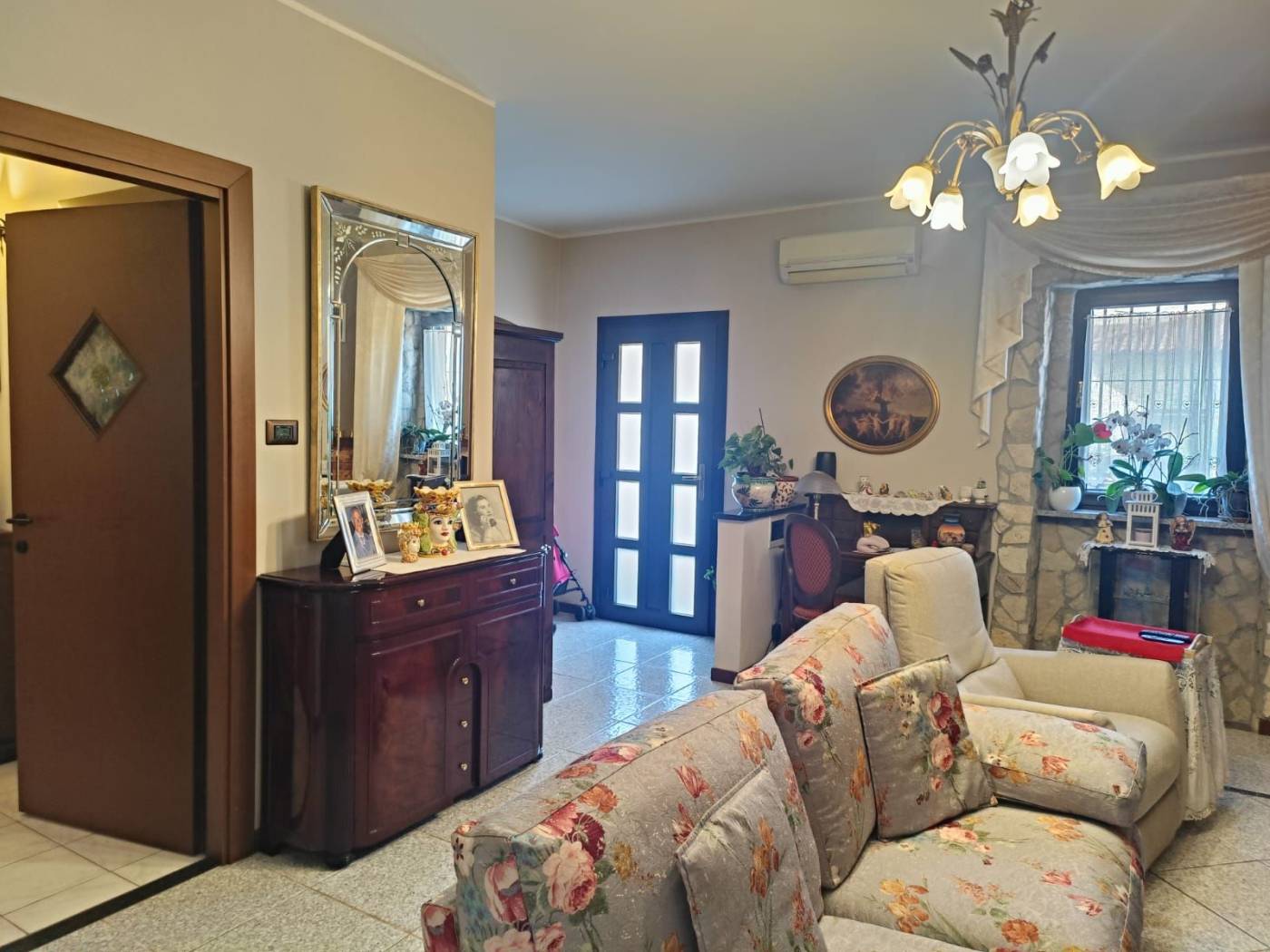 Salone
