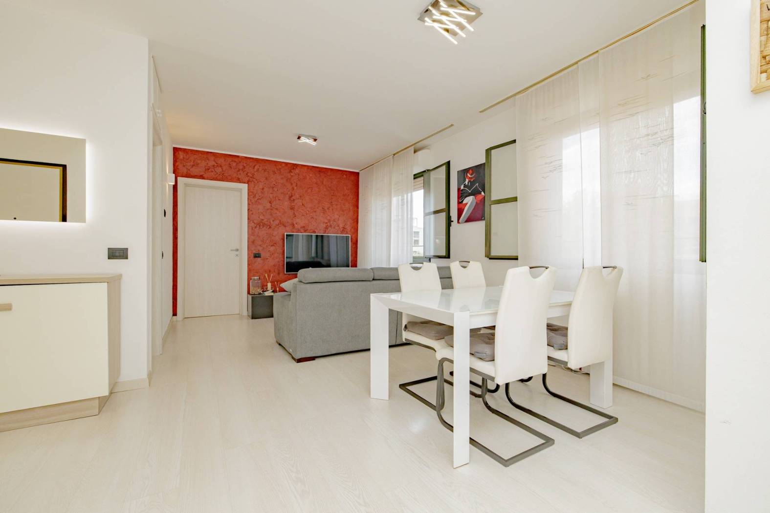 Salone