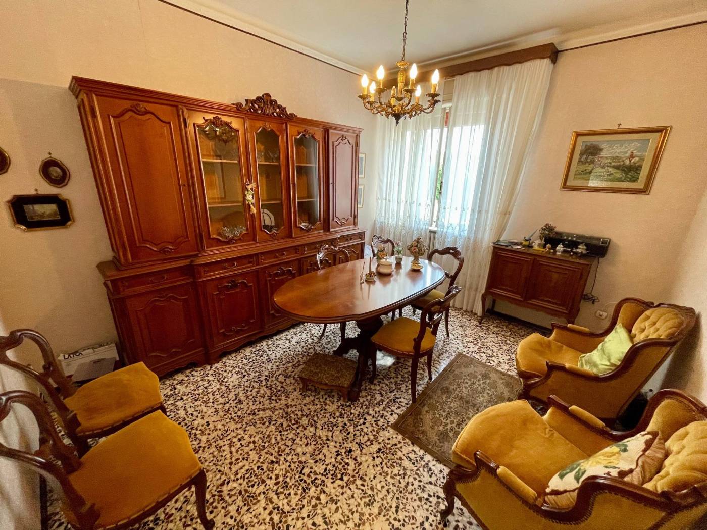 Salone