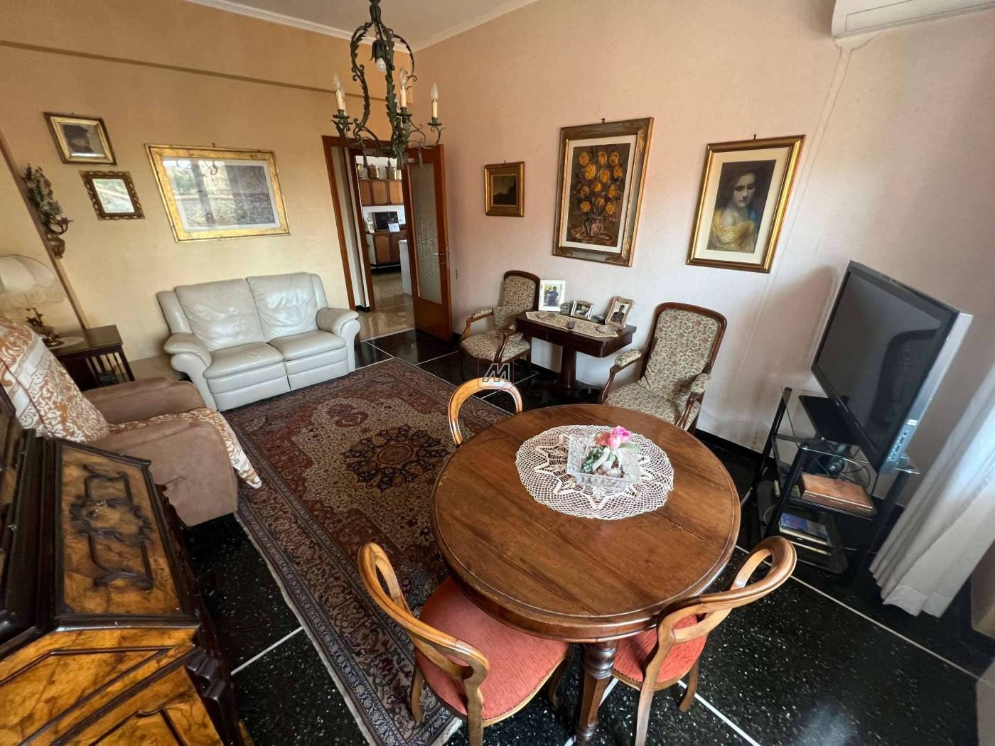 Salone