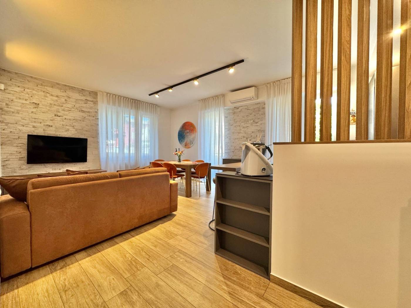Salone