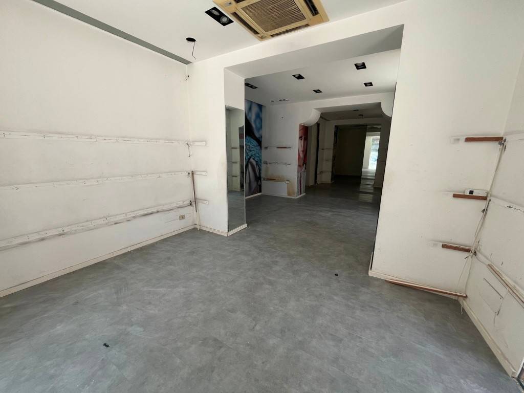 Interno non residenziale Interno non residenziale