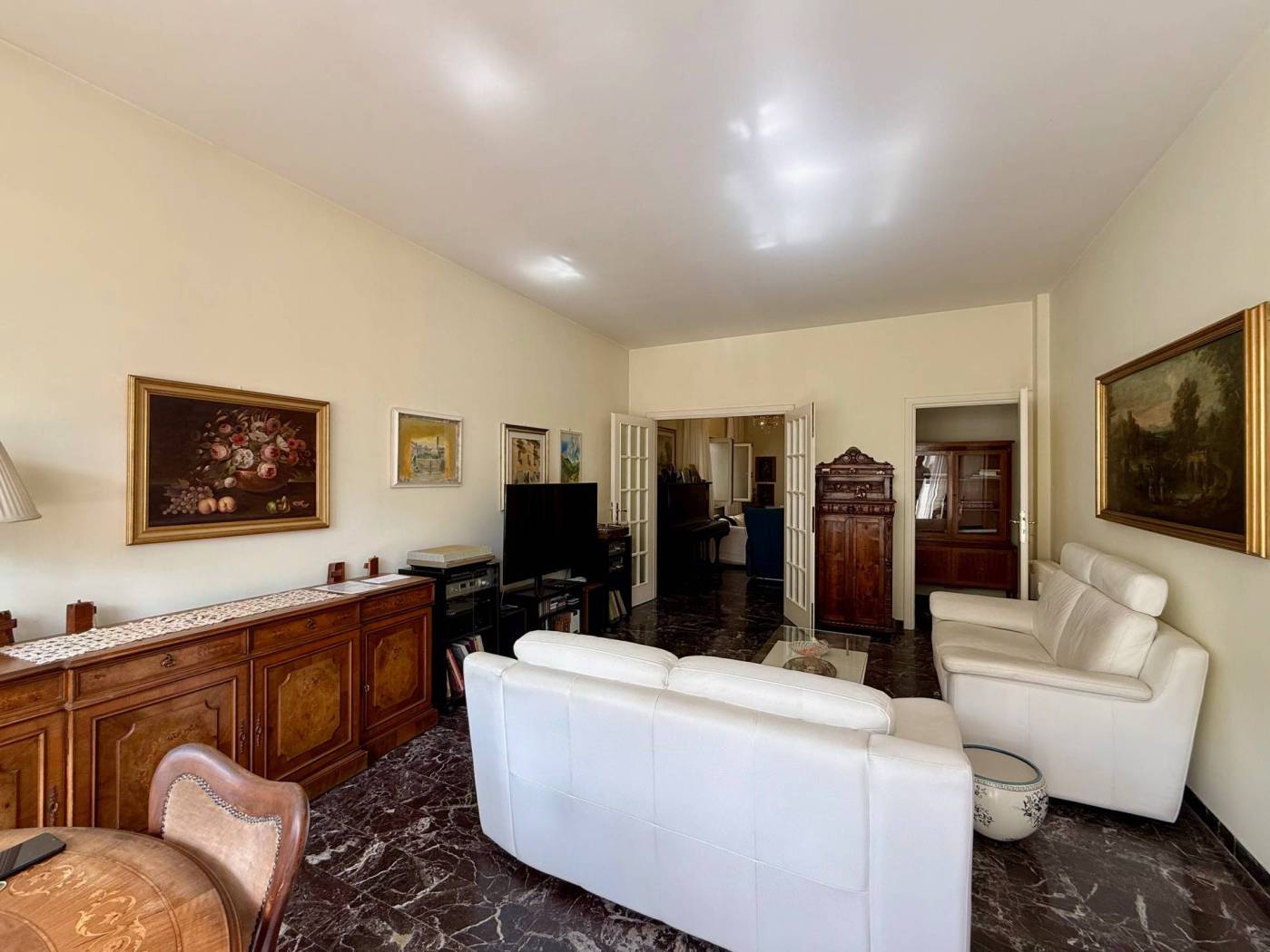 Salone