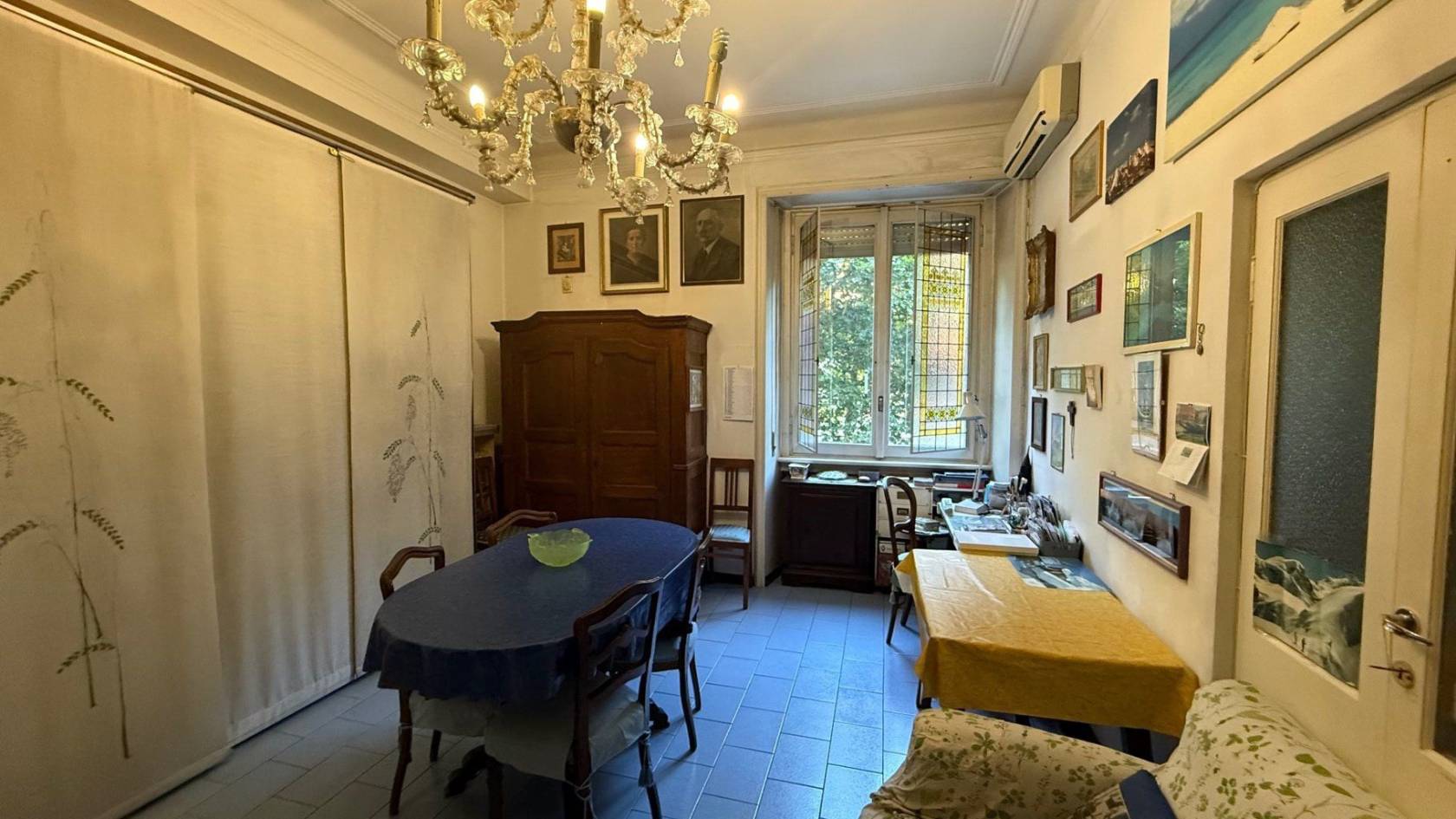 Salone