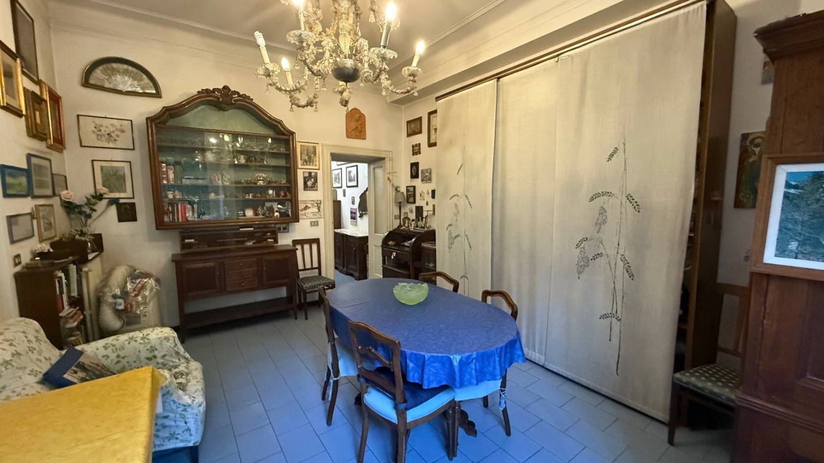 Salone