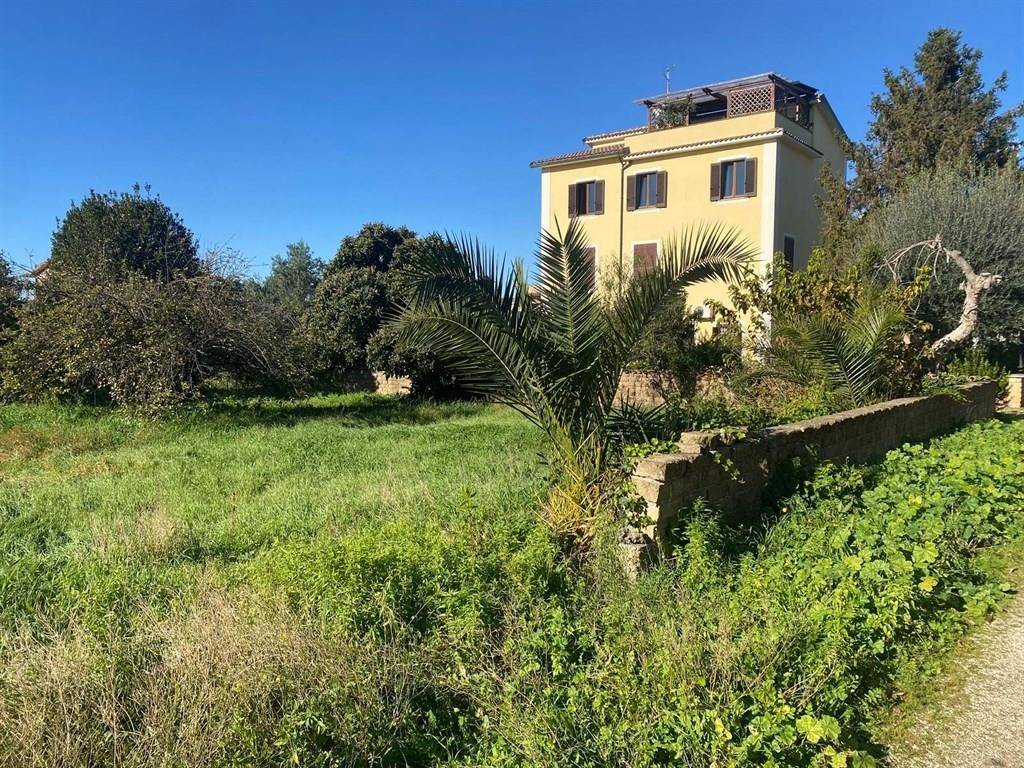 ROMA - località La Rustica - Proponiamo in vendita un terreno Edificabile di 1.000 mq con coefficiente residenziale 0.40 mq / mq - Edificazione