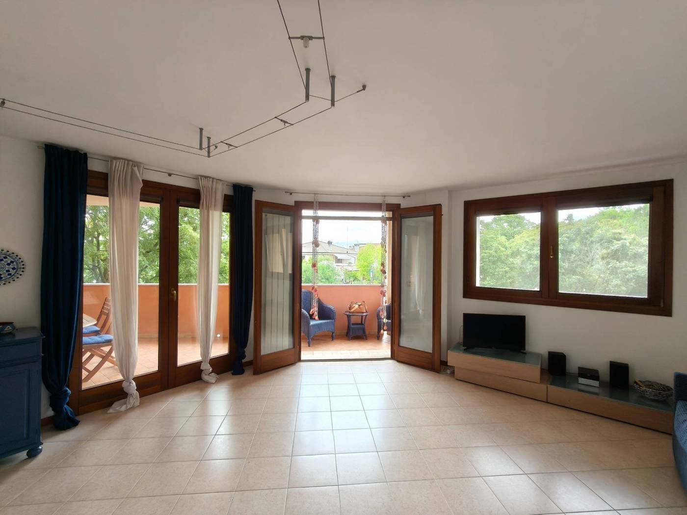Salone