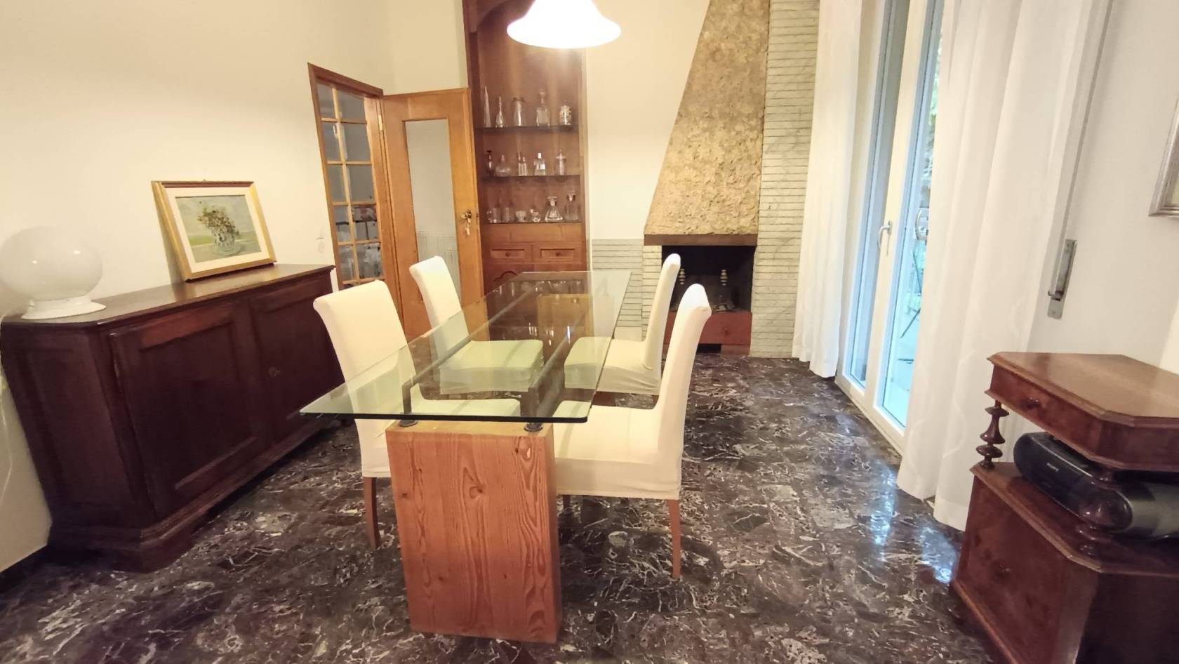 Salone