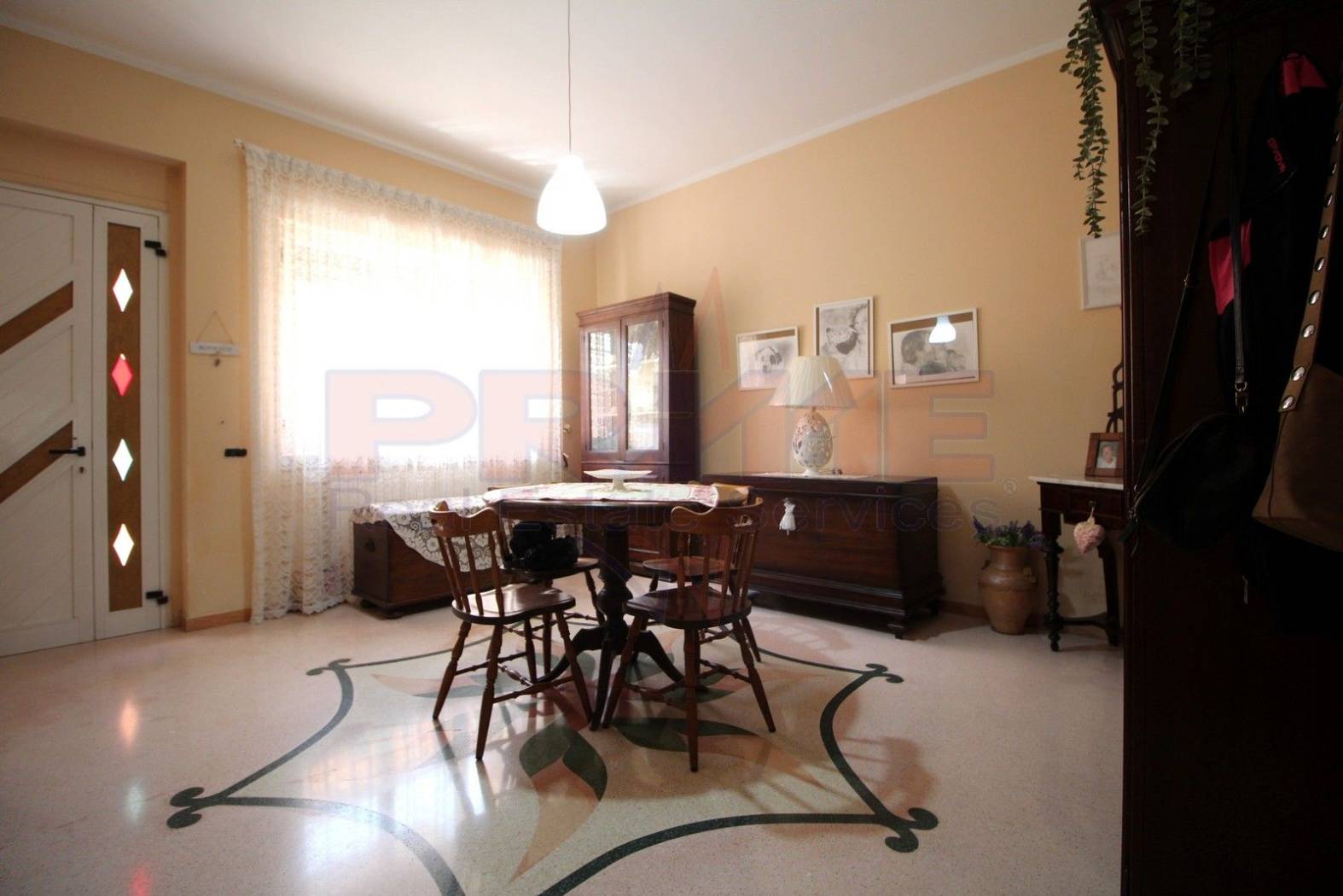 Salone Salone